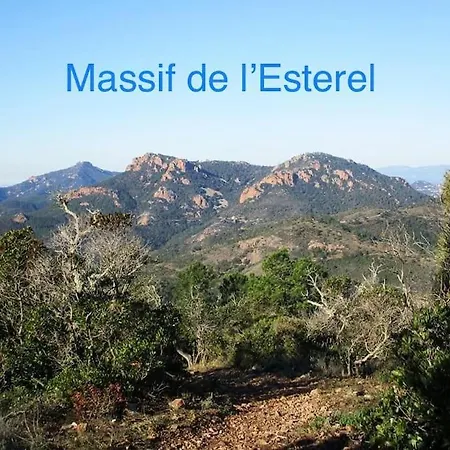 Apartment Mer & Nature Avec Piscine Chauffee Golf Et Multisport Saint-Raphael (Var)